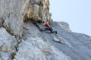Raue Platten in der vorletzten Seilllänge