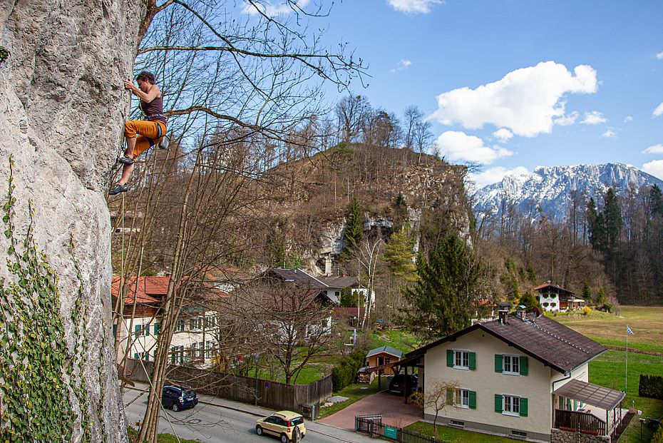 Elli an der Crux der Senfkante im rechten Teil der Weberwand Elli an der Crux der Senfkante im rechten Teil der Weberwand