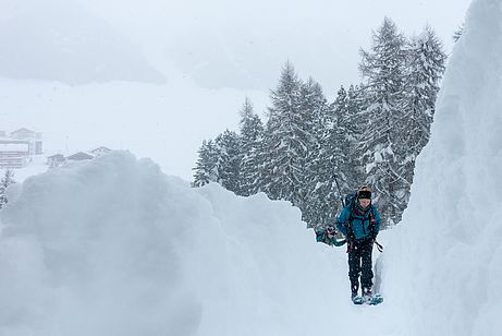 Große Neuschneemengen führen kurzfristig zu kritischer Lawinenlage Große Neuschneemengen führen oft kurzfristig zu kritischer Lawinenlage