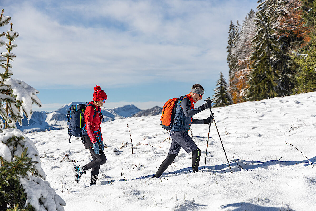 Schneestapfen auf Höhe des Spitzsteinhauses