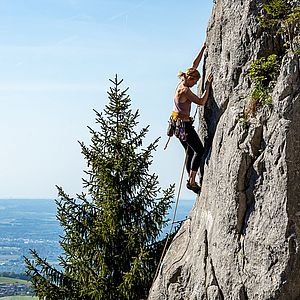 Schöner Fels mit herrlichem Ausblick am Spatenaupfeiler