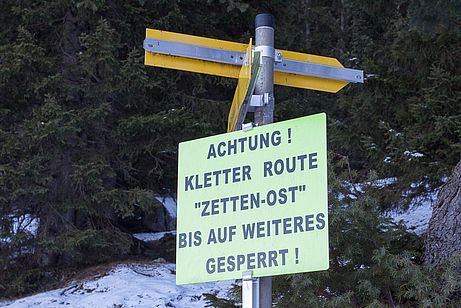Aha - gesperrt. So ein Schild würde bei mir ohne weitere Infos erstmal die Neugierde wecken... Aha - gesperrt. So ein Schild würde bei mir ohne weitere Infos erstmal die Neugierde wecken...