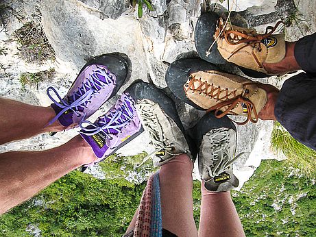 3:0 für den La Sportiva "Myhtos" in der Bonatti-Route am Medale, Lecco. 3:0 für den La Sportiva "Myhtos" in der Bonatti-Route am Medale, Lecco.
