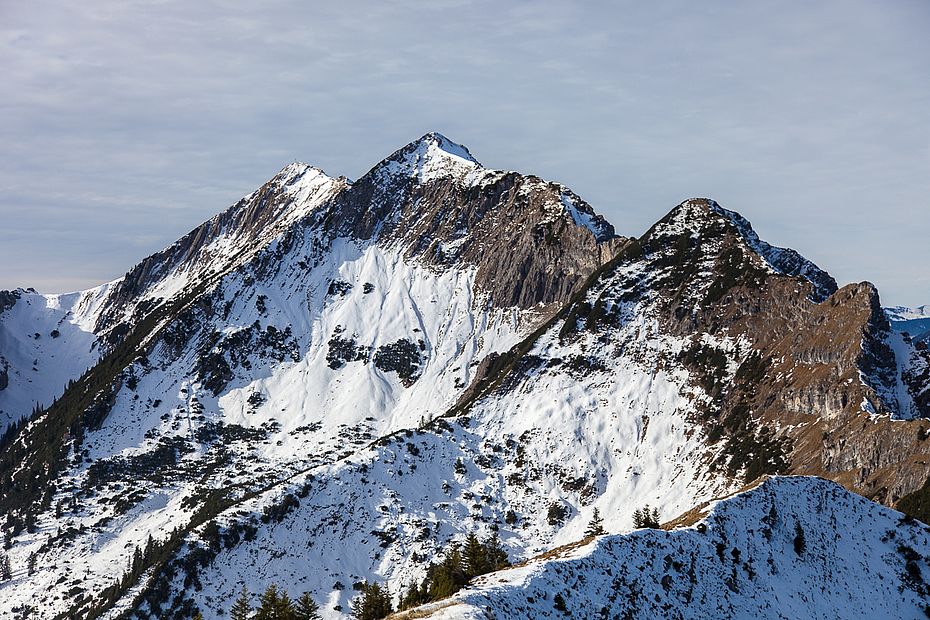 Blick zum Hinteren Sonnwendjoch und zur Krenspitze