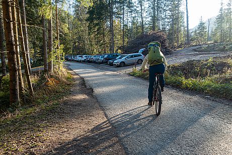 Zum Wanderparkplatz Jenbachtal radle ich von Rosenheim gerade mal eineinhalb Stunden Zum Wanderparkplatz Jenbachtal radle ich von Rosenheim gerade mal eineinhalb Stunden