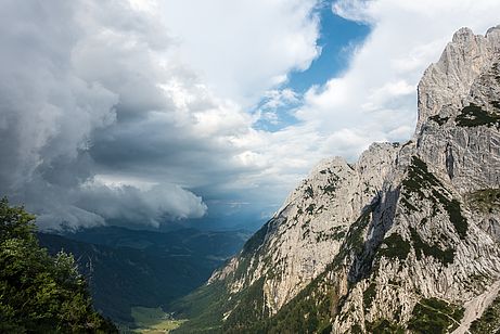 Aufziehendes Wärmegewitter im Wilden Kaiser. Aufziehendes Wärmegewitter im Wilden Kaiser.