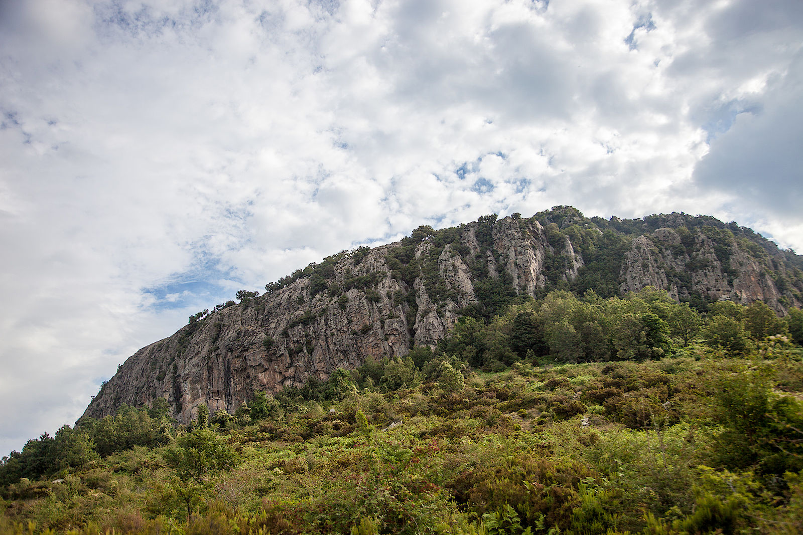 Der Felsriegel von Monte.