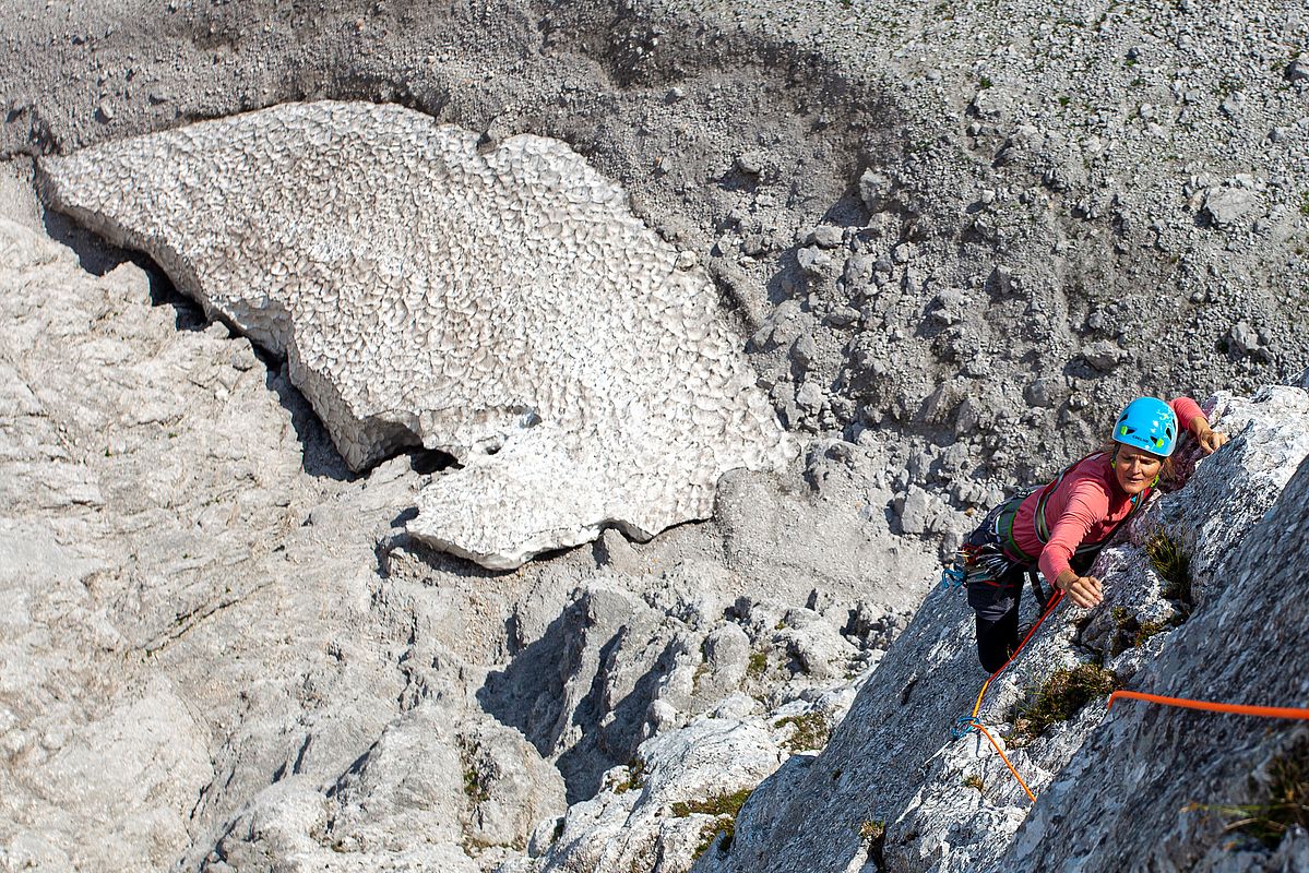 Nicole im Nachstieg in der dritten Seillänge