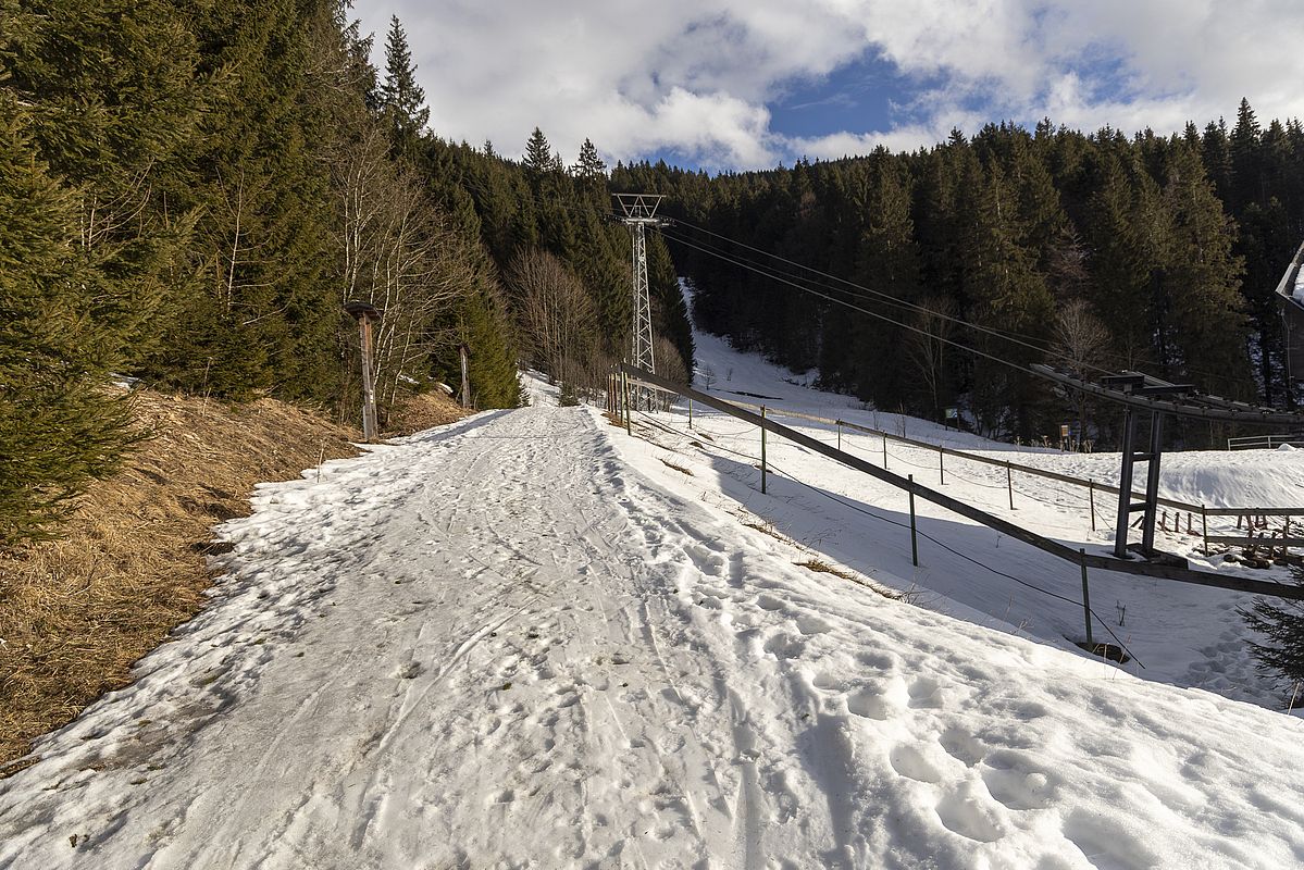 Start am Spitzingsee an der Talstation der Seilbahn
