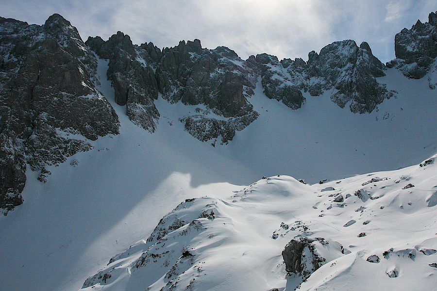 Hochgrubachspitze (links) und die markante Rinne zum Schönwetterfensterl 