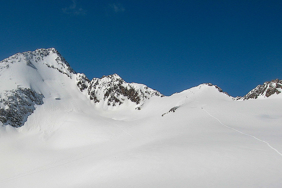 Blick aus der Wildgratscharte zum Schrankogel und zur Schwarzenbergfernerspitze 