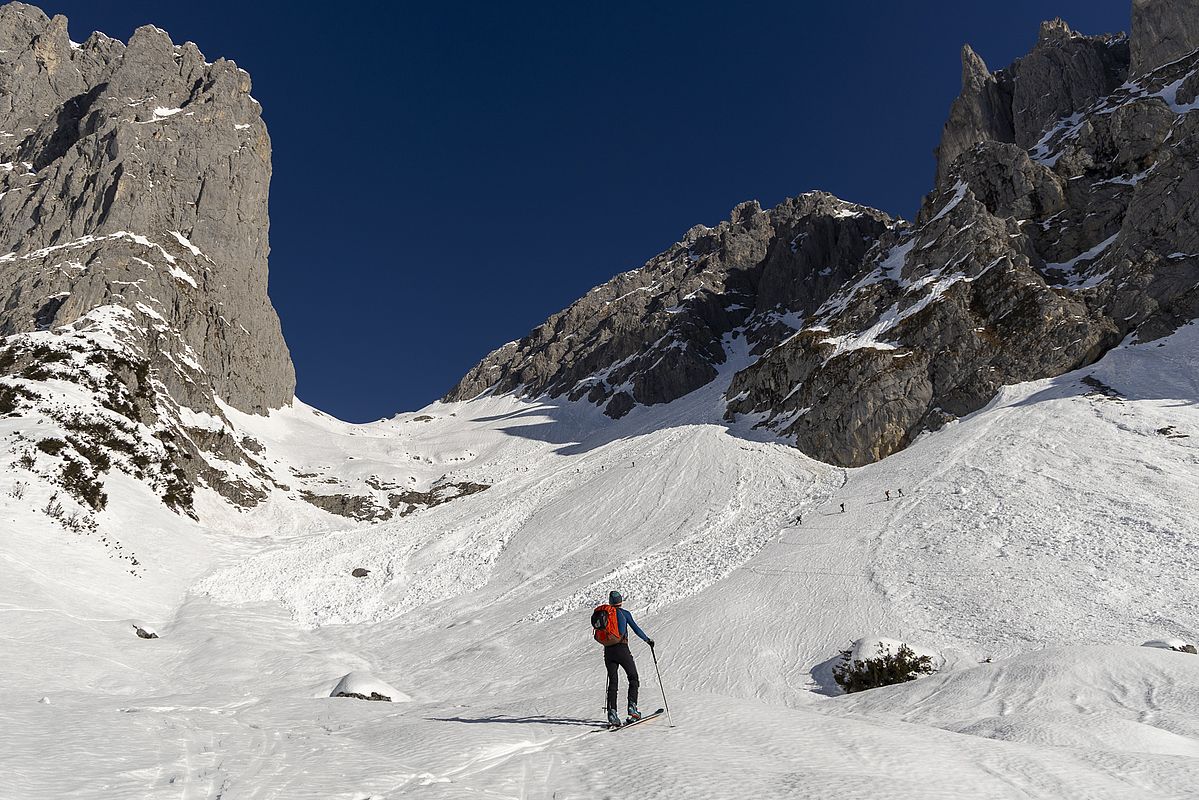 Blick von der ersten Karwanne zum Ellmauer Tor