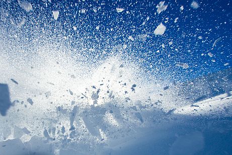 Im Osthang vom Seekarkreuz lassen wir den Schnee stauben. Im Osthang vom Seekarkreuz lassen wir den Schnee stauben.