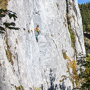 Im plattigen linken Teil der Spitzstein-Ostwand