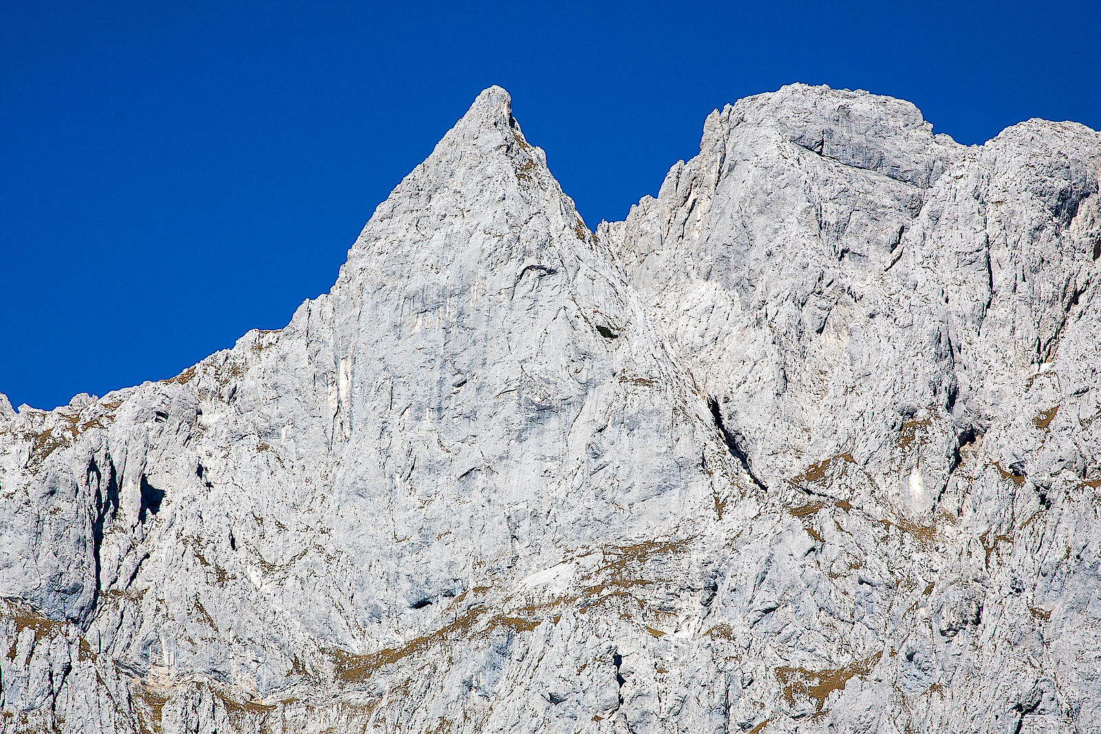 Westliche Hochgrubachspitze und Östliche Hochgrubachspitze im Wilden Kaiser von Süden
