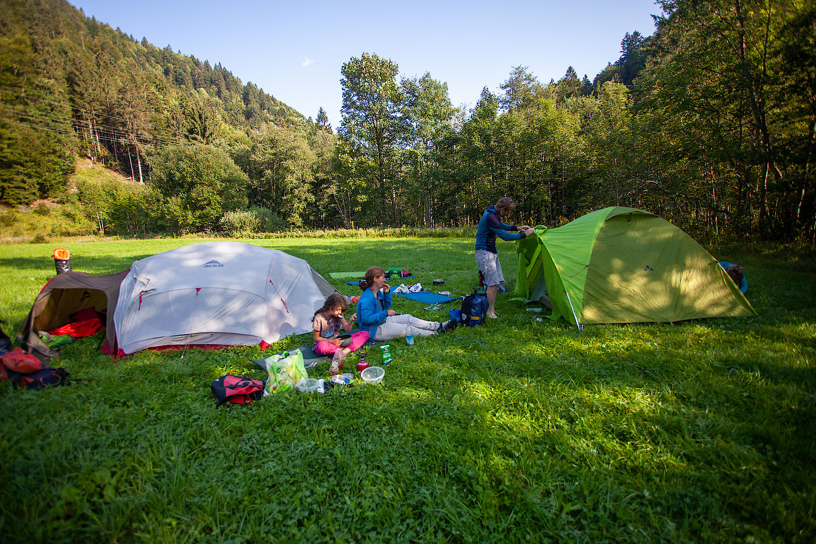 Unser spartanisches Notbiwak, nachdem uns der Campingplatz nicht aufnehmen wollte