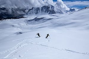  Gute Schneeverhältnisse in der Abfahrt 