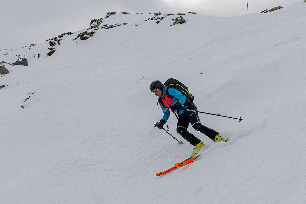 Buckelpistenähnlich ausgefahren gehts zur Skipiste