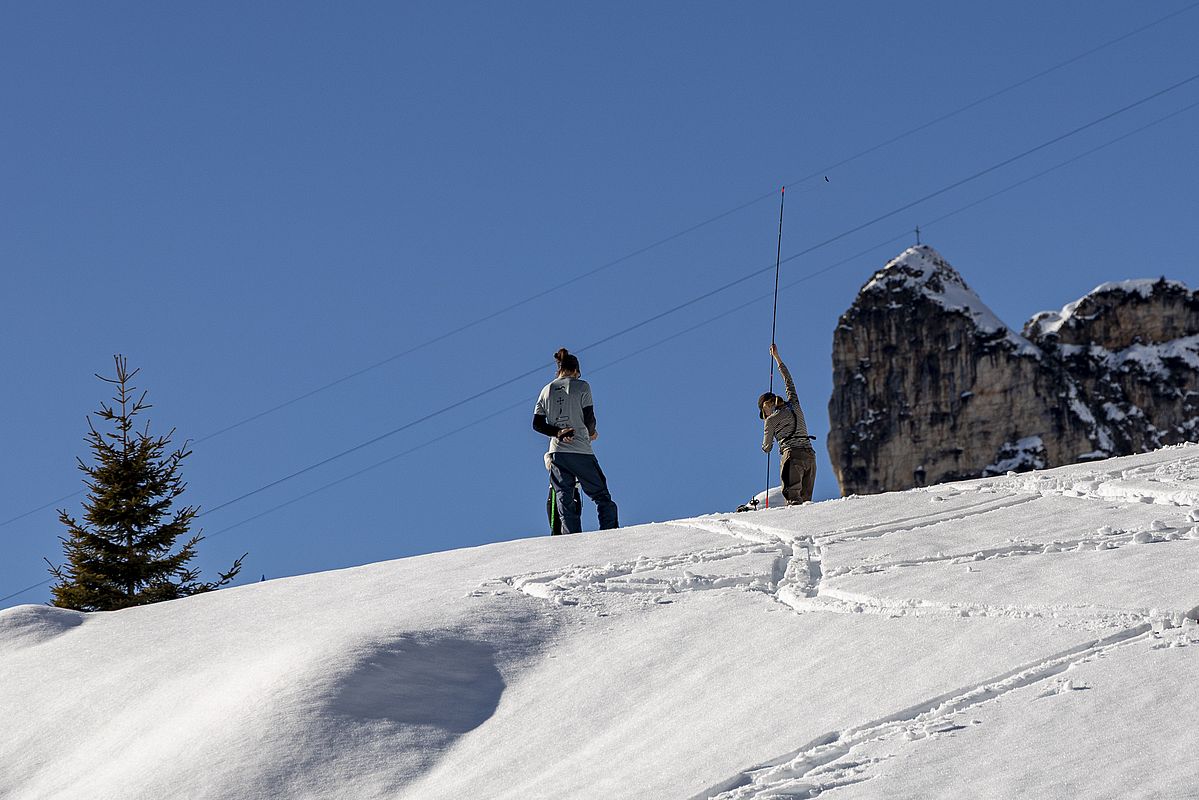 Sondieren vor der Kulisse der Rotspitze