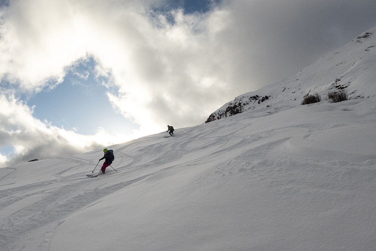 Gut zu fahren im mäßig steilen Gelände.