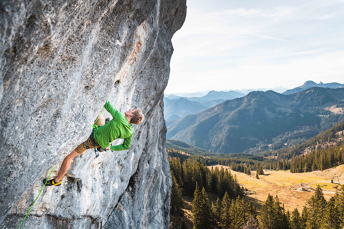 Klettern am Taubenstein - Paul Schrader freut sich über perfekten Fels und super Aussicht