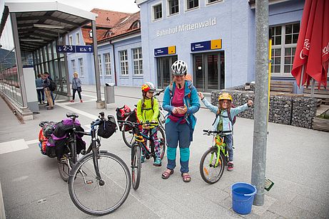 Start in Mittenwald am Bahnhof Start in Mittenwald am Bahnhof