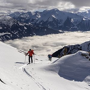 Tiefblick ins vernebelte Zillertal