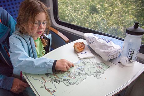 Amira verschafft sich einen Überblick über das Werdenfelser Land Amira verschafft sich einen Überblick über das Werdenfelser Land