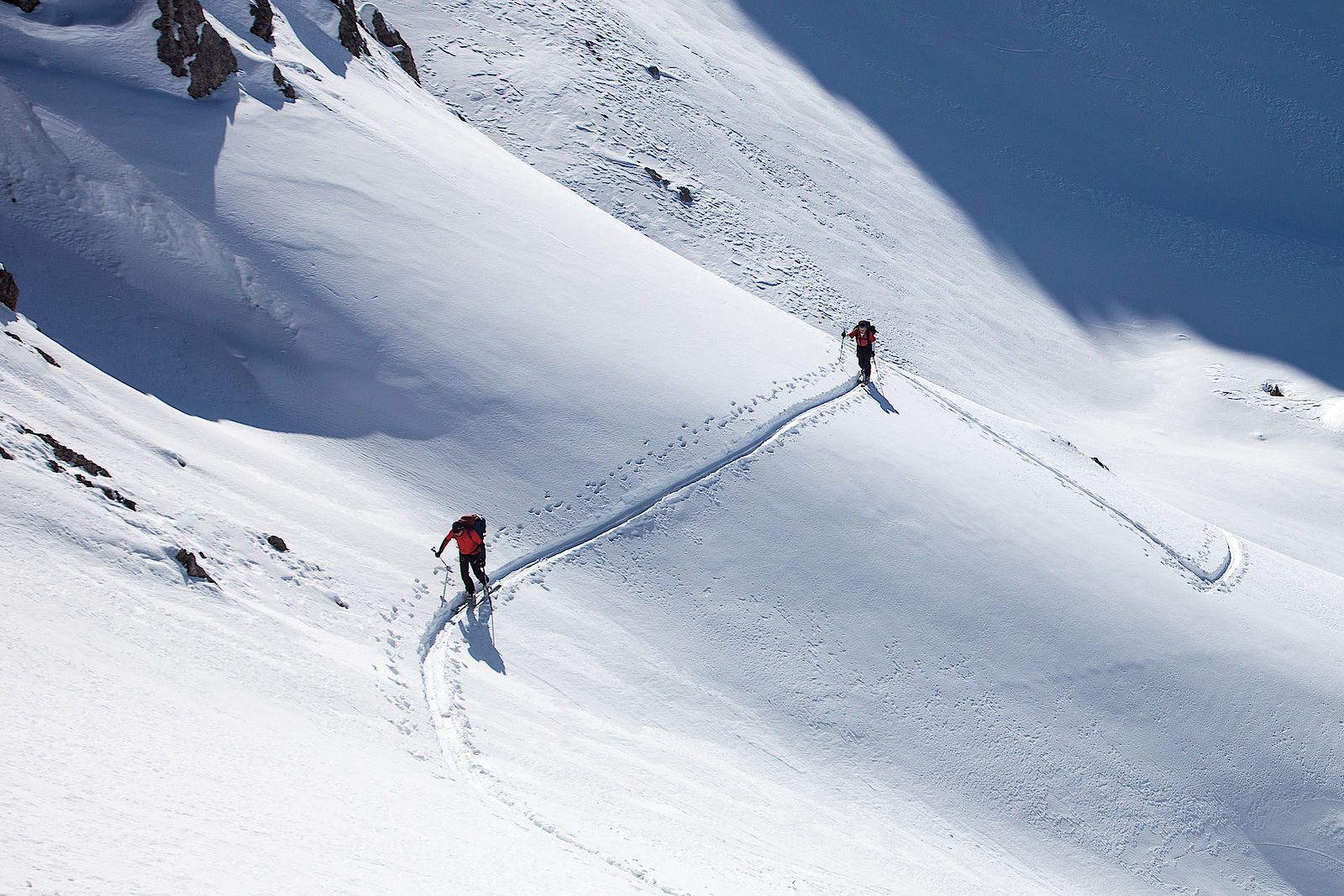 Perfekt angelegte Aufstiegsspur in Richtung Steinkarspitze. Perfekt angelegte Aufstiegsspur in Richtung Steinkarspitze.