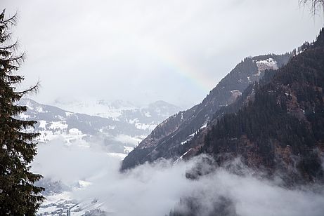 Regenwetter am Sonntag - immerhin mit Regenbogen. Regenwetter am Sonntag - immerhin mit Regenbogen.