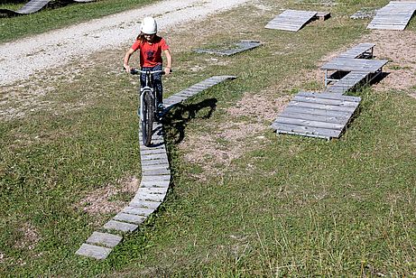 Das Bike-Übungsgelände in Obereggen Das Bike-Übungsgelände in Obereggen