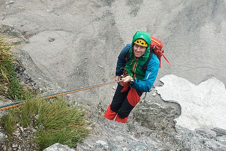 Abseilen im Regen - der Peak light hielt dicht. Abseilen im Regen - der Peak light hielt dicht.