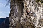 Lina Schneeweiß klettert den Nervenkrieg am Schlossberg