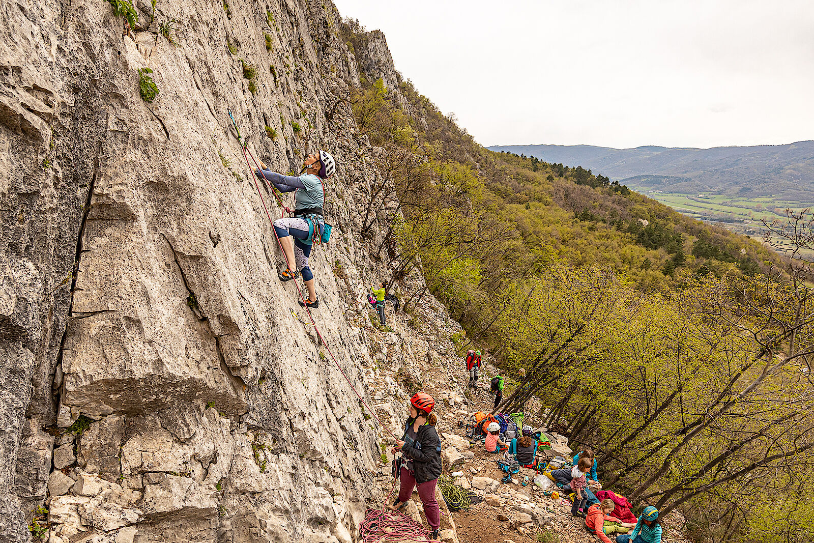 Im linken Teil von Vipava gibt es viele schöne Plattenrouten