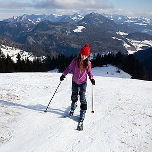 Für die Skitour auf den Vogelsang reicht eine geringe Schneelage