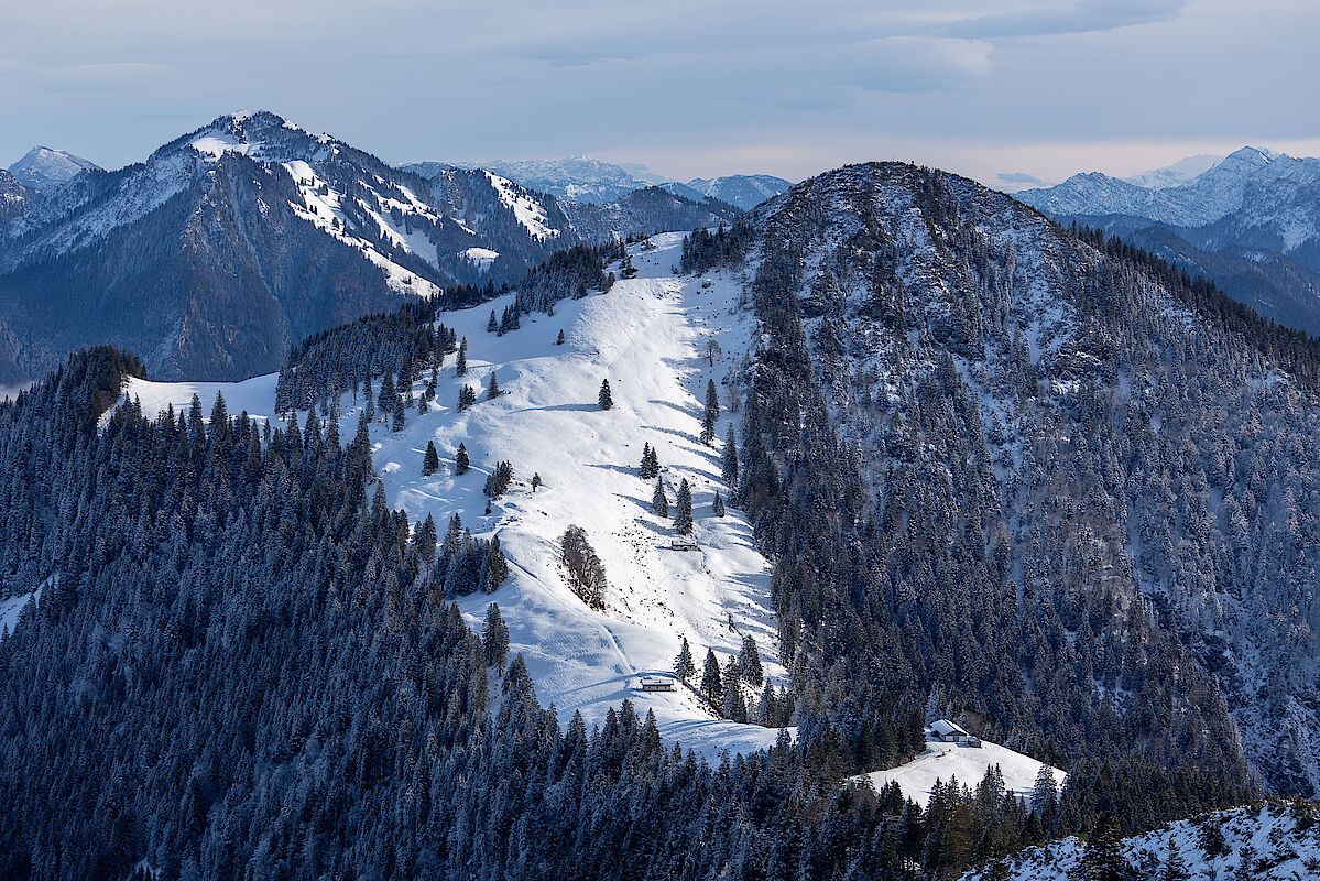 Blick auf Hochplatte und Hochgern