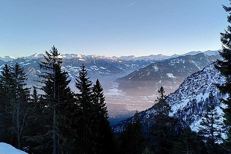 Tief unten liegt das Inntal, dort müssen wir hin Tief unten liegt das Inntal, dort müssen wir hin