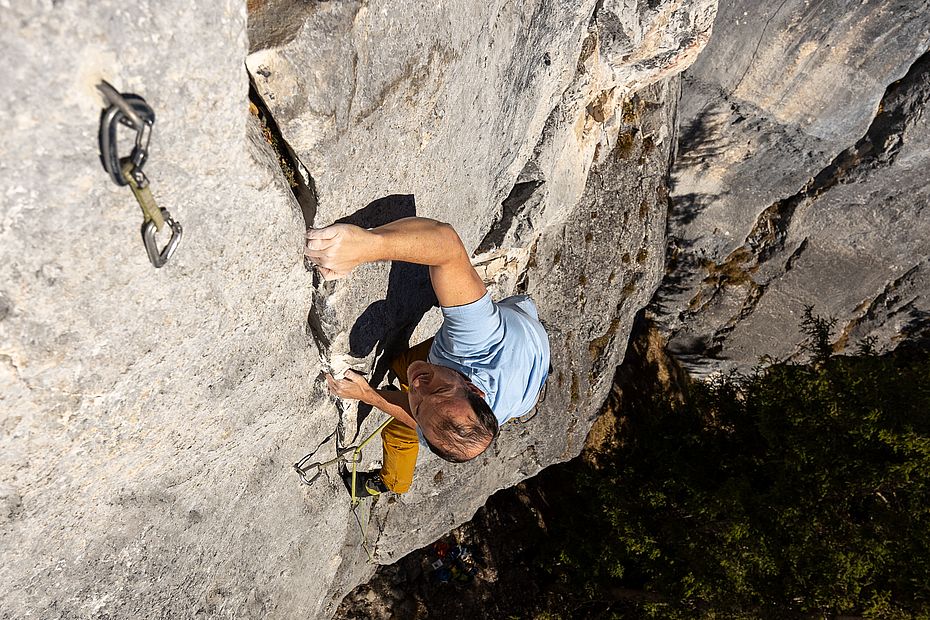 Die Route Lolita (7-) gehört zu den wenigen leichteren Routen an der Chinamauer