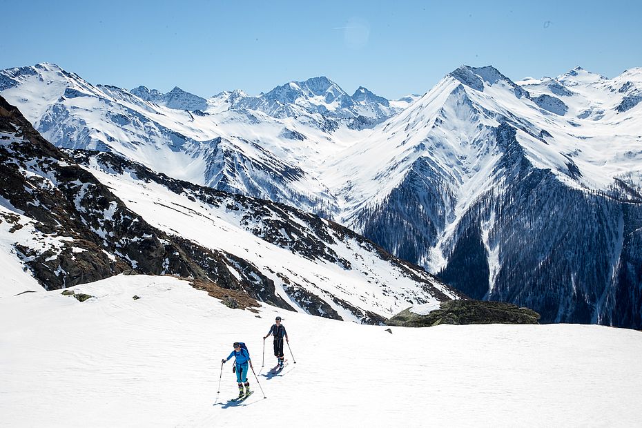 Südseitiger Aufstieg zur Löffelspitze, hinten die Kare der Durreckgruppe Südseitiger Aufstieg zur Löffelspitze, hinten die Kare der Durreckgruppe