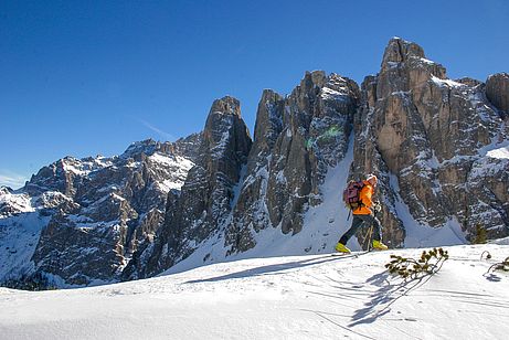 Der Aufstieg zur Zinnenhütte vor dem Einserkogel Der Aufstieg zur Zinnenhütte vor dem Einserkogel