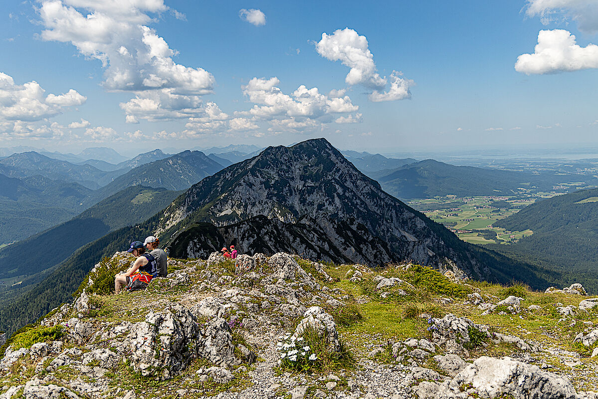 Blick vom Hochstaufen zum Zwiesel und nach Inzell