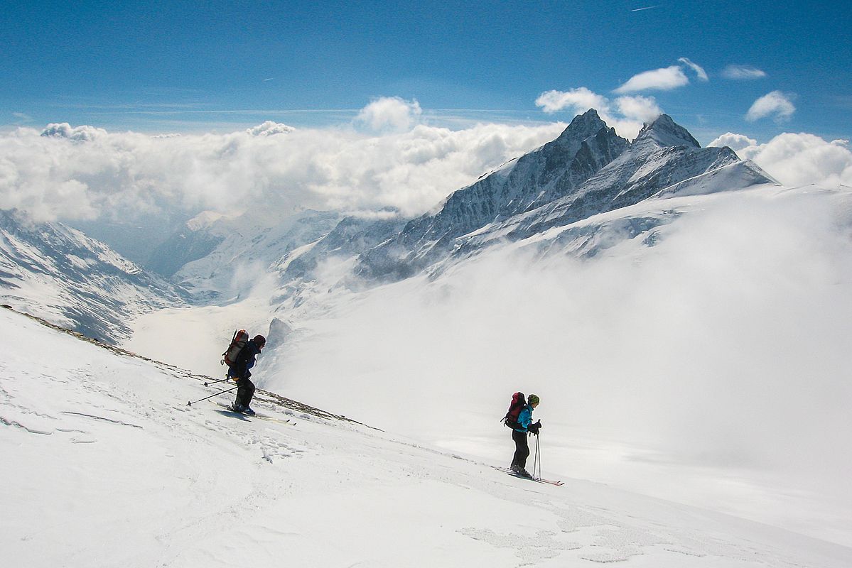 Abfahrt vom Johannisberg - im Hintergrund der Großglockner 