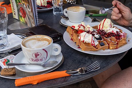 Sensationelle Waffeln im Cafe in Frontenhausen