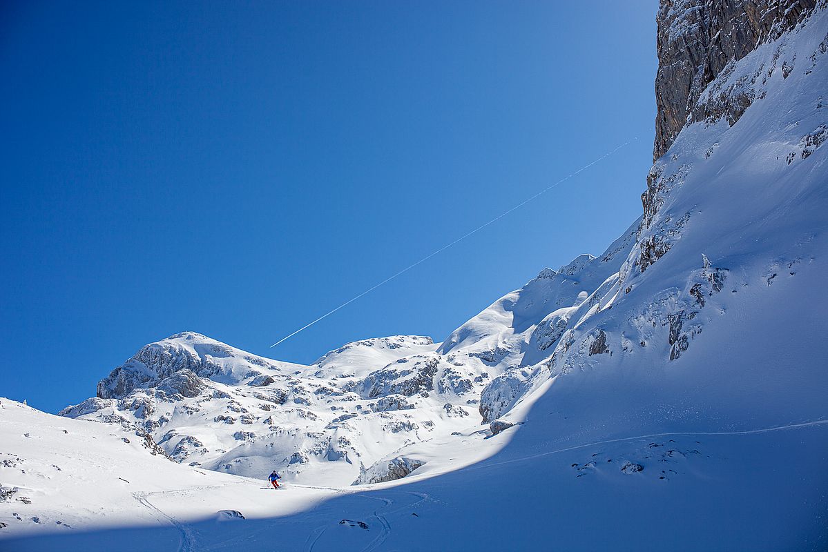Eindrucksvolles Ambiente bei der Abfahrt vom Wagendrischlhorn
