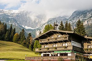 Der Jägerwirt oberhalb von Scheffau im Wilden Kaiser
