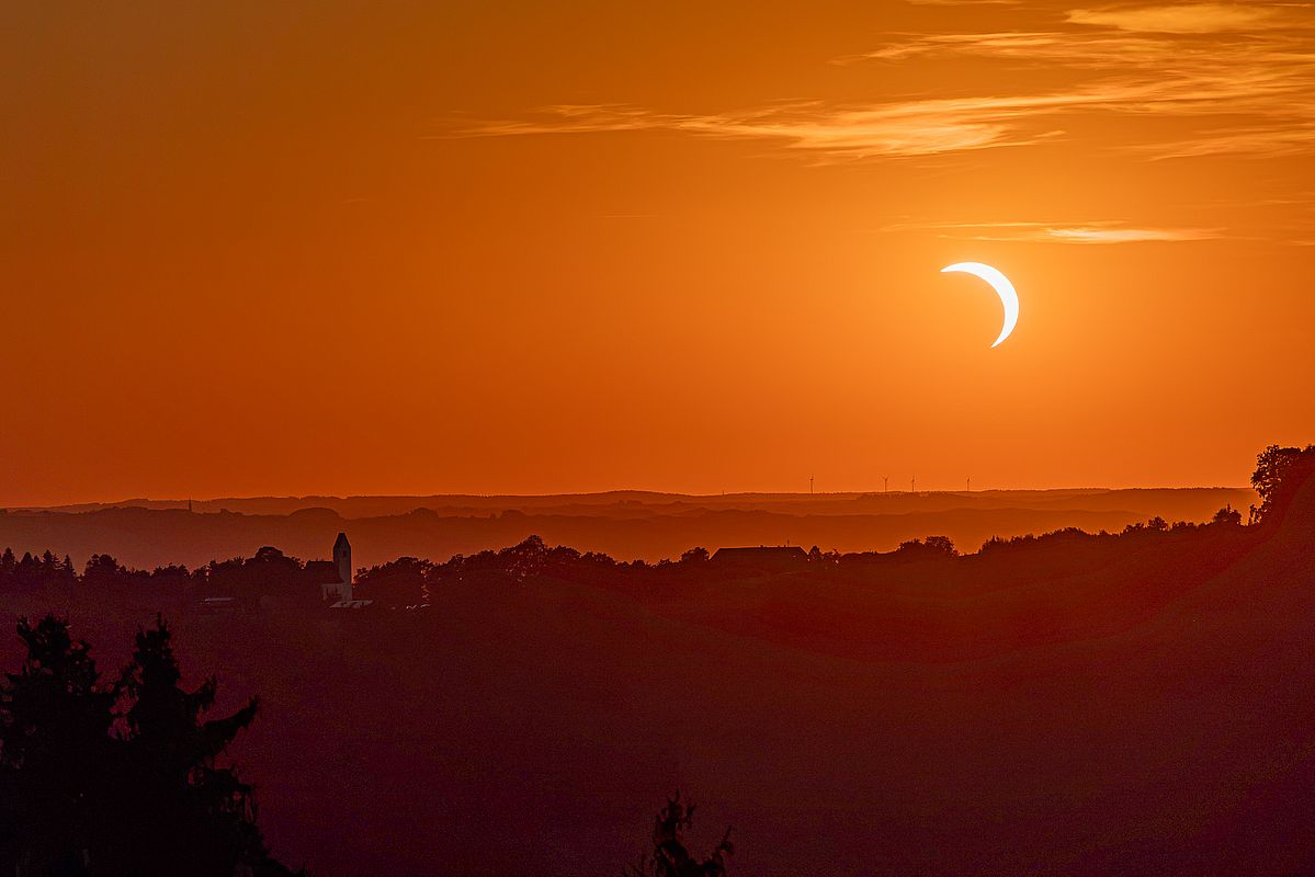 Am Abend gab es dann eine partielle Sonnenfinsternis zu bestaunen