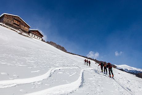 Aufstieg über die Bergbauernwiesen oberhalb von Durnholz in Richtung Jakobsspitze Aufstieg über die Bergbauernwiesen oberhalb von Durnholz in Richtung Jakobsspitze