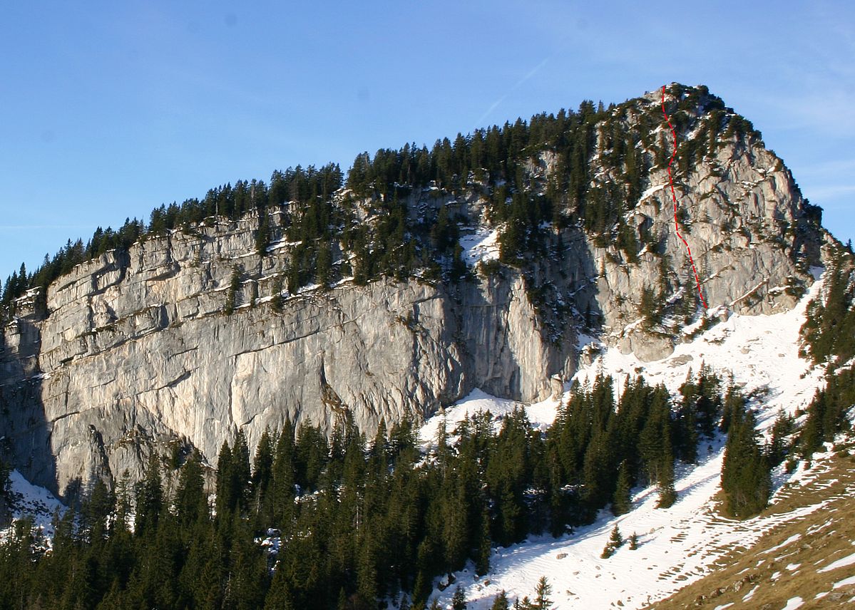 Spitzsteinwand mit der Route Schloghakl