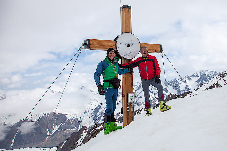Zusammen mit Sepp auf dem Gipfel der Mitterlochspitze