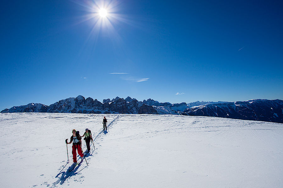 Strahlend sonnig und endlose Fernsicht an der Plose 